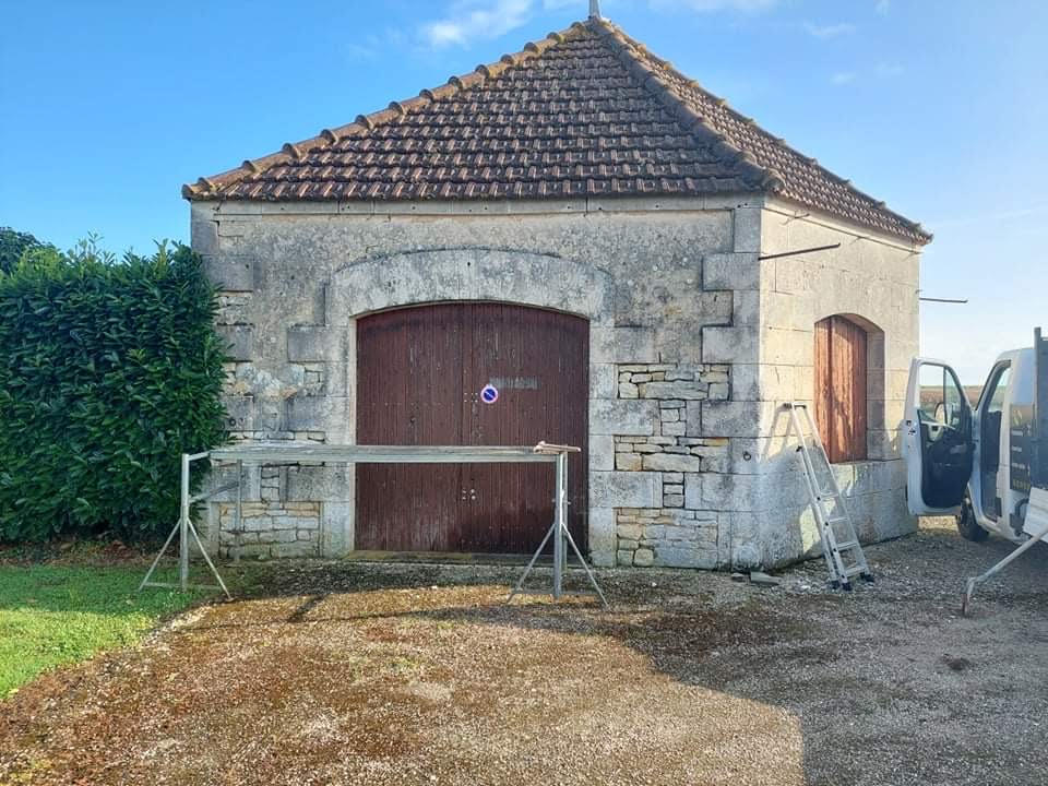 Avant facade